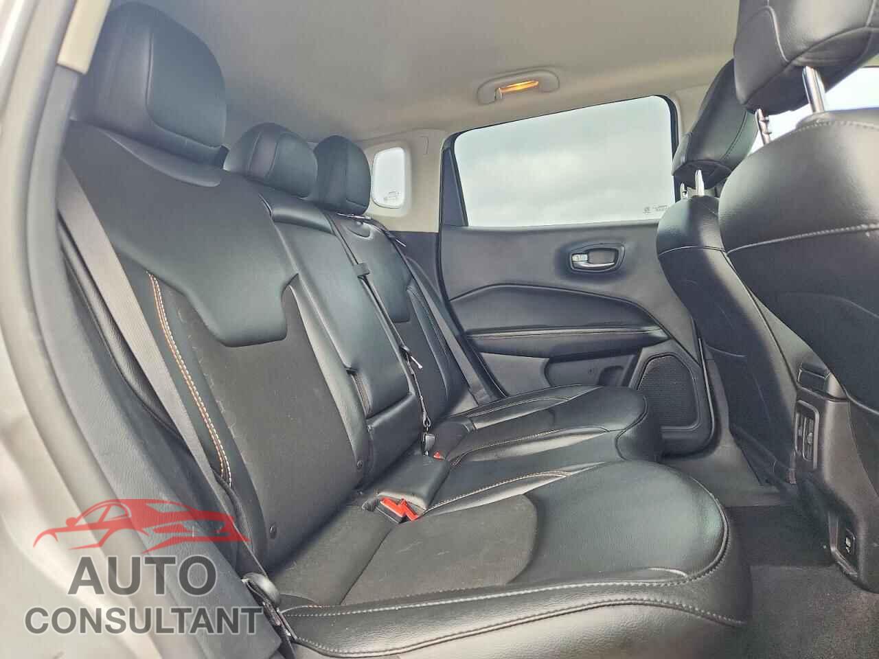 JEEP COMPASS 2020 - 3C4NJDBB5LT204499