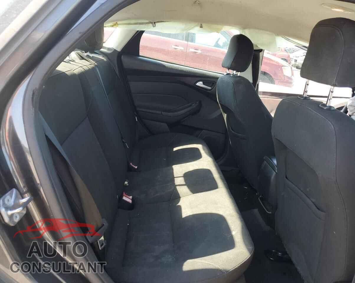 FORD FOCUS 2015 - 1FADP3F22FL201533