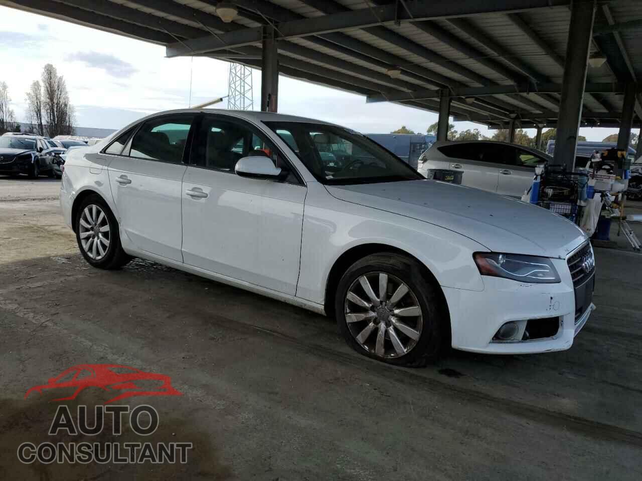 AUDI A4 2012 - WAUAFAFL2CN008325