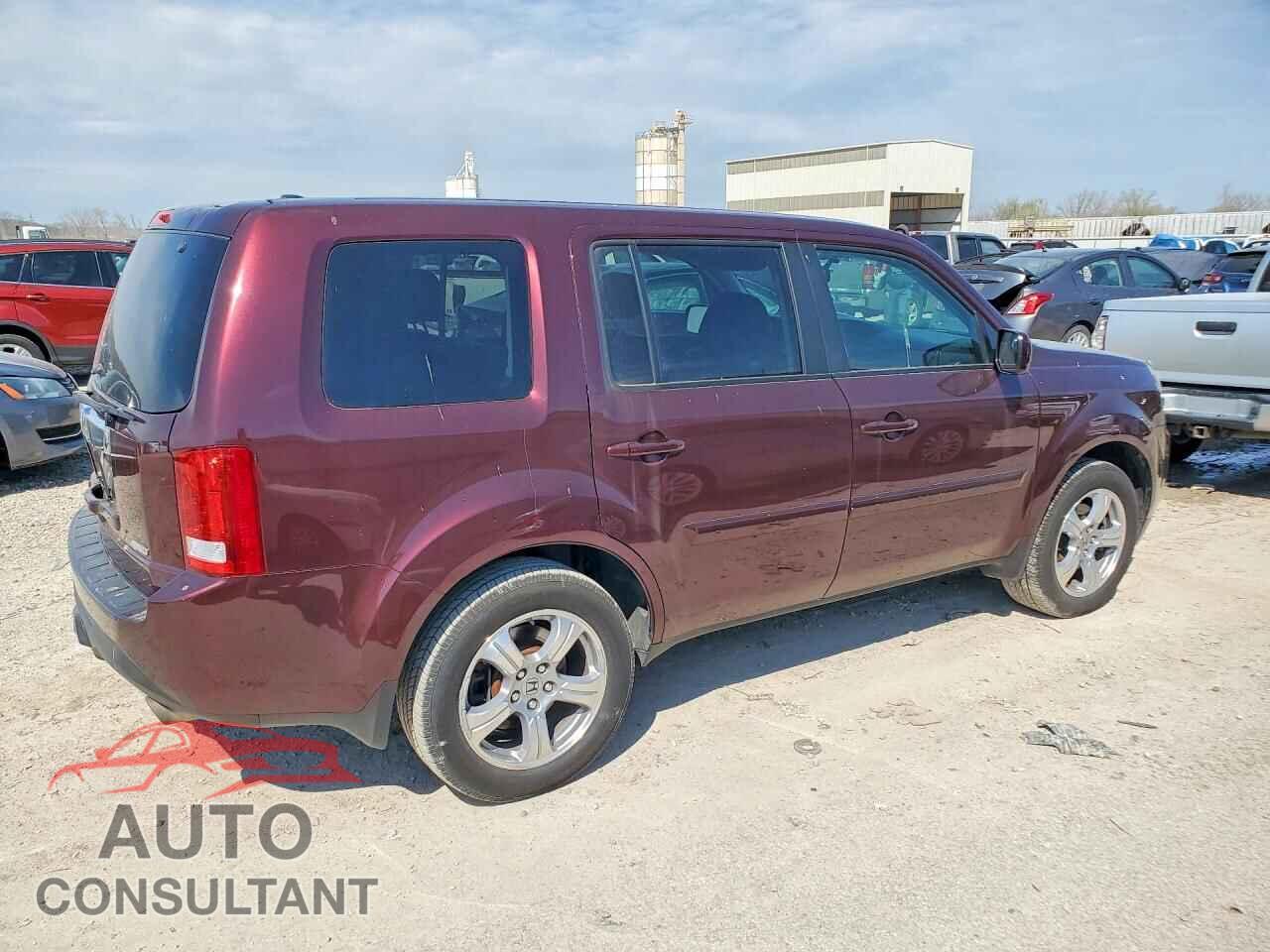 HONDA PILOT 2015 - 5FNYF4H76FB067206