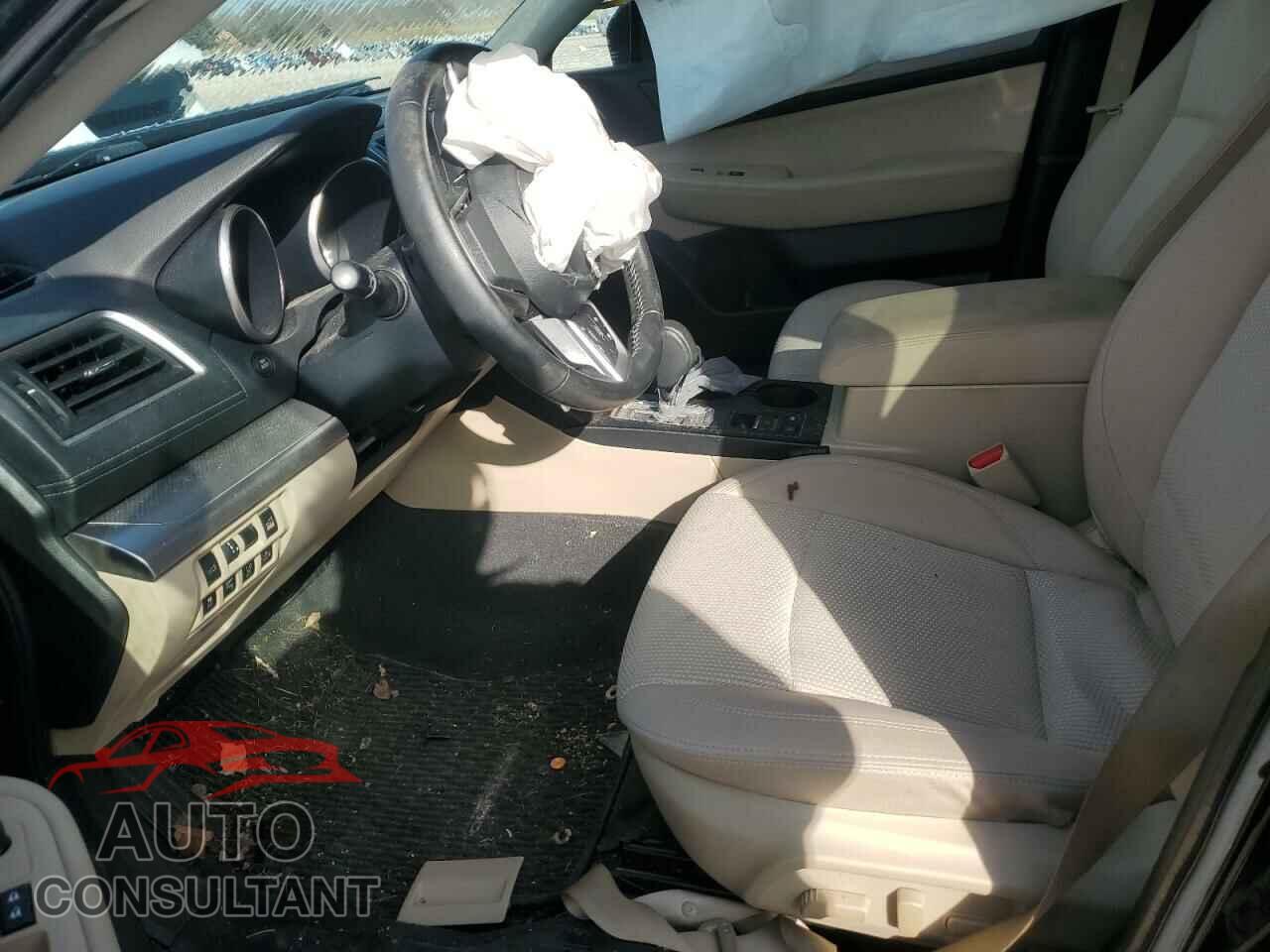 SUBARU OUTBACK 2018 - 4S4BSAFC9J3215818