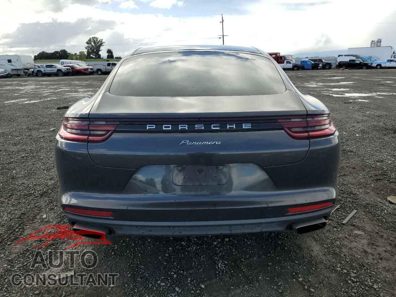 PORSCHE PANAMERA 2018 - WP0AA2A76JL100743