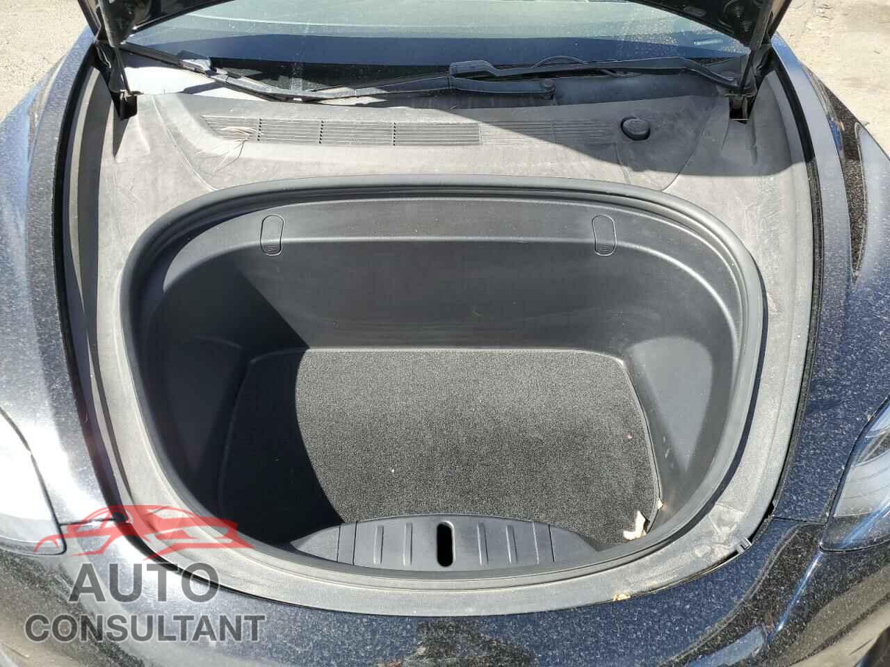 TESLA MODEL 3 2018 - 5YJ3E1EB9JF103256