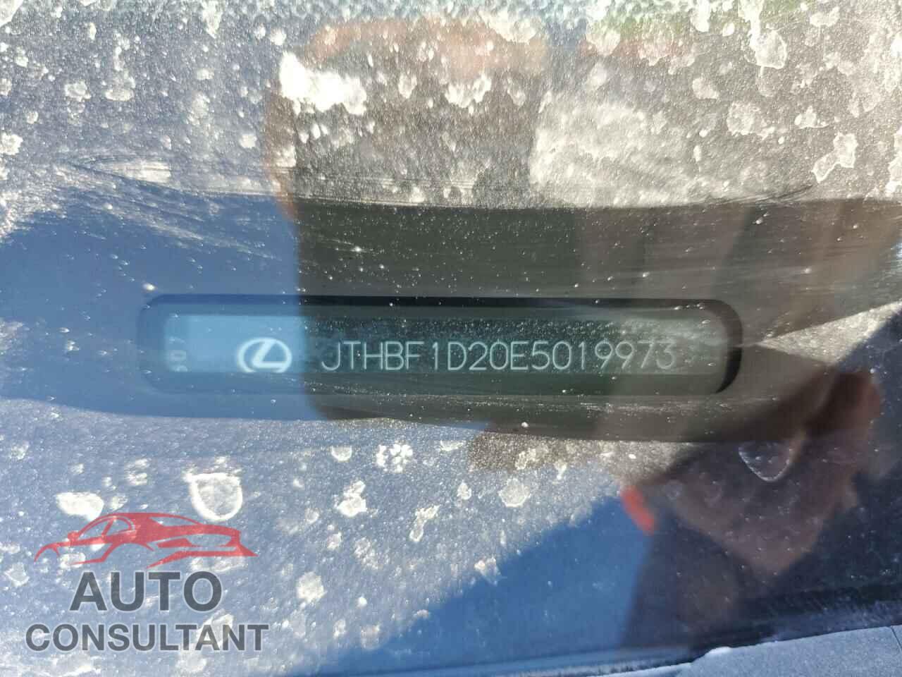 LEXUS IS 2014 - JTHBF1D20E5019973