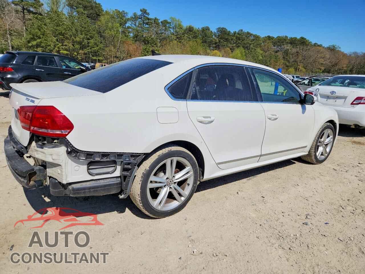 VOLKSWAGEN PASSAT 2013 - 1VWCN7A3XDC143765