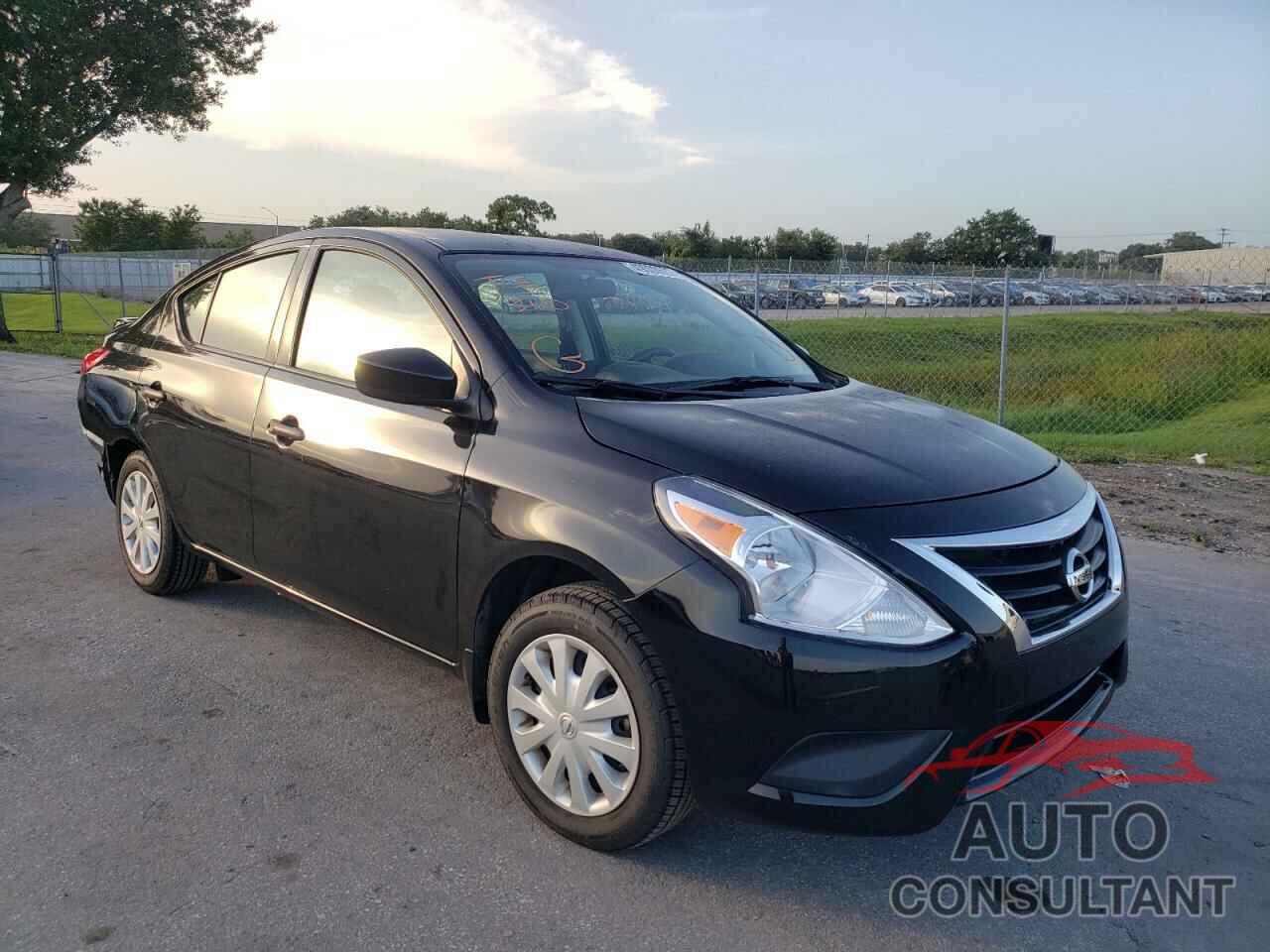 NISSAN VERSA 2018 - 3N1CN7APXJL862006
