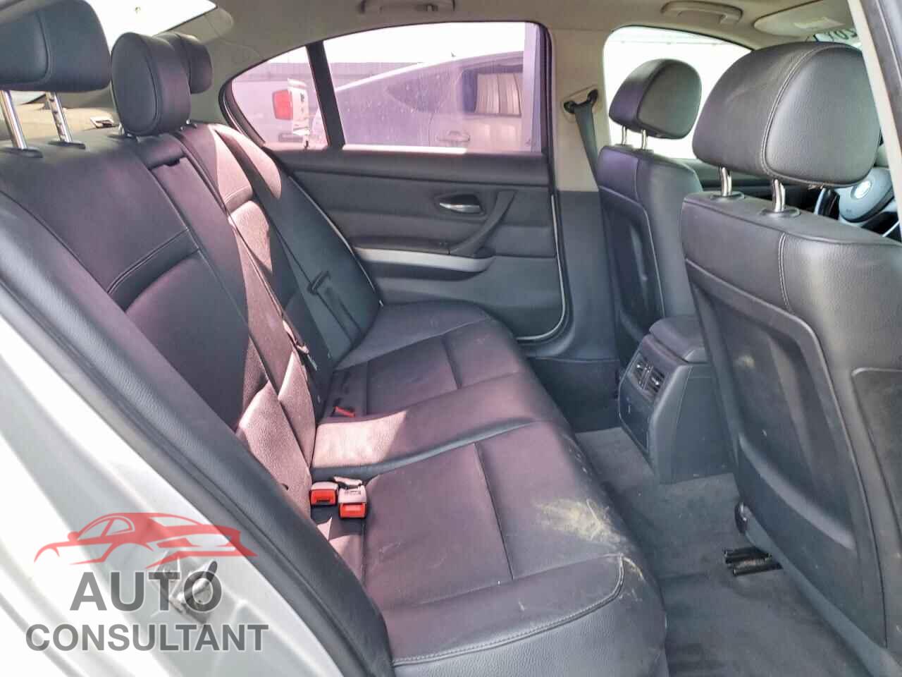 BMW 3 SERIES 2011 - WBAPH5G52BNM76016