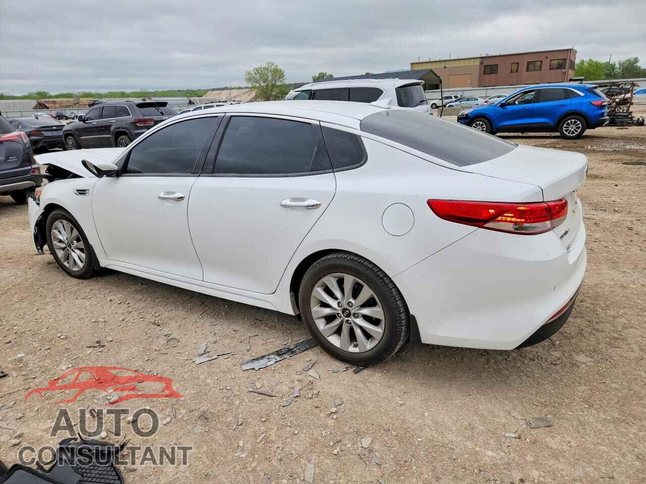 KIA OPTIMA 2018 - 5XXGU4L39JG218597