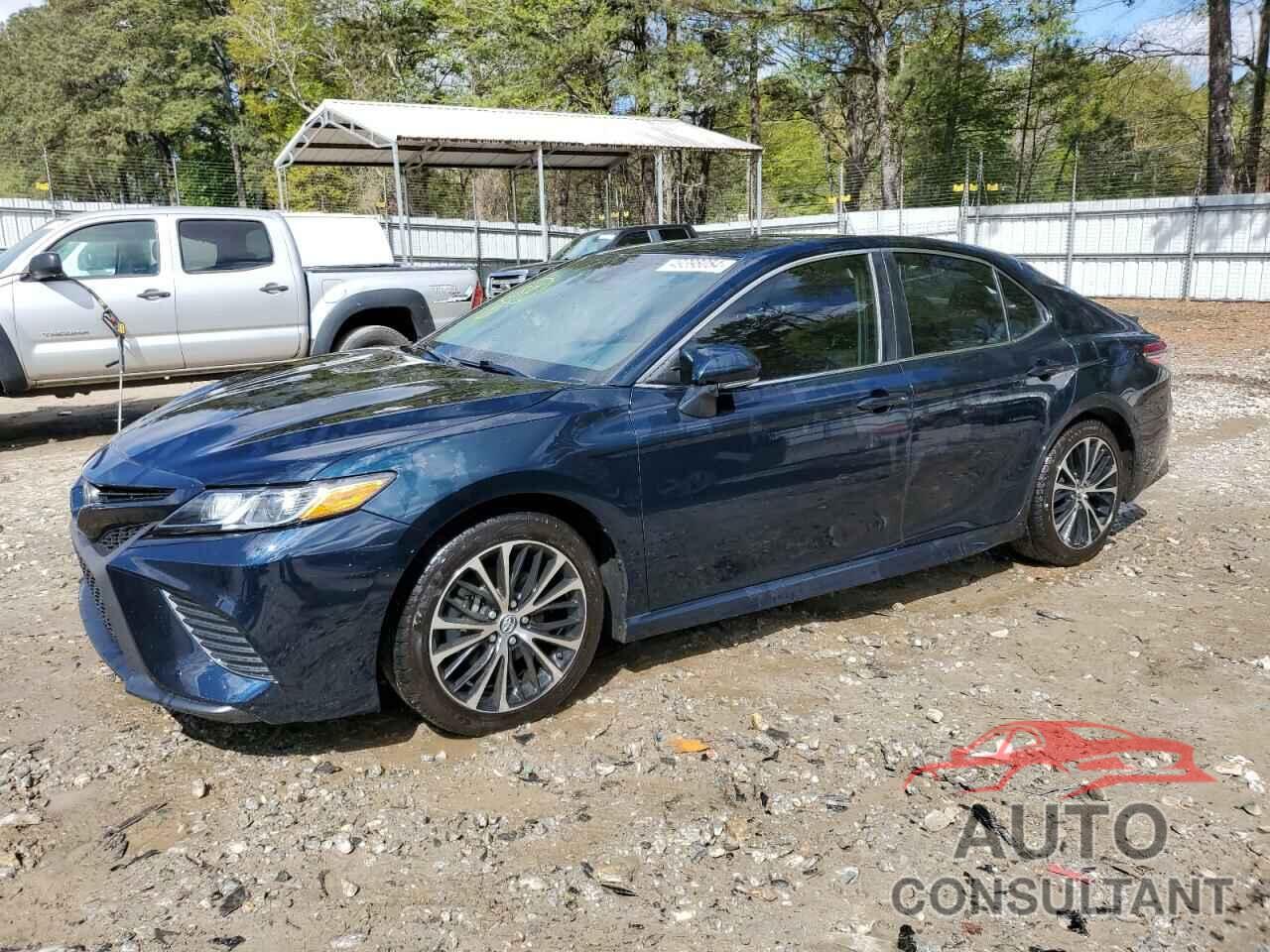 TOYOTA CAMRY 2018 - 4T1B11HK7JU526231