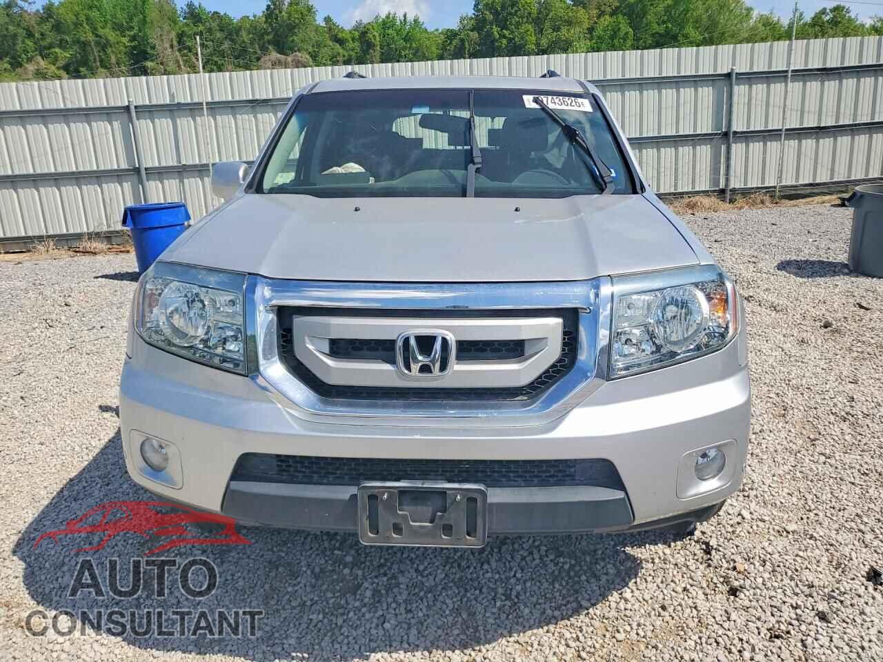 HONDA PILOT 2011 - 5FNYF3H9XBB038507