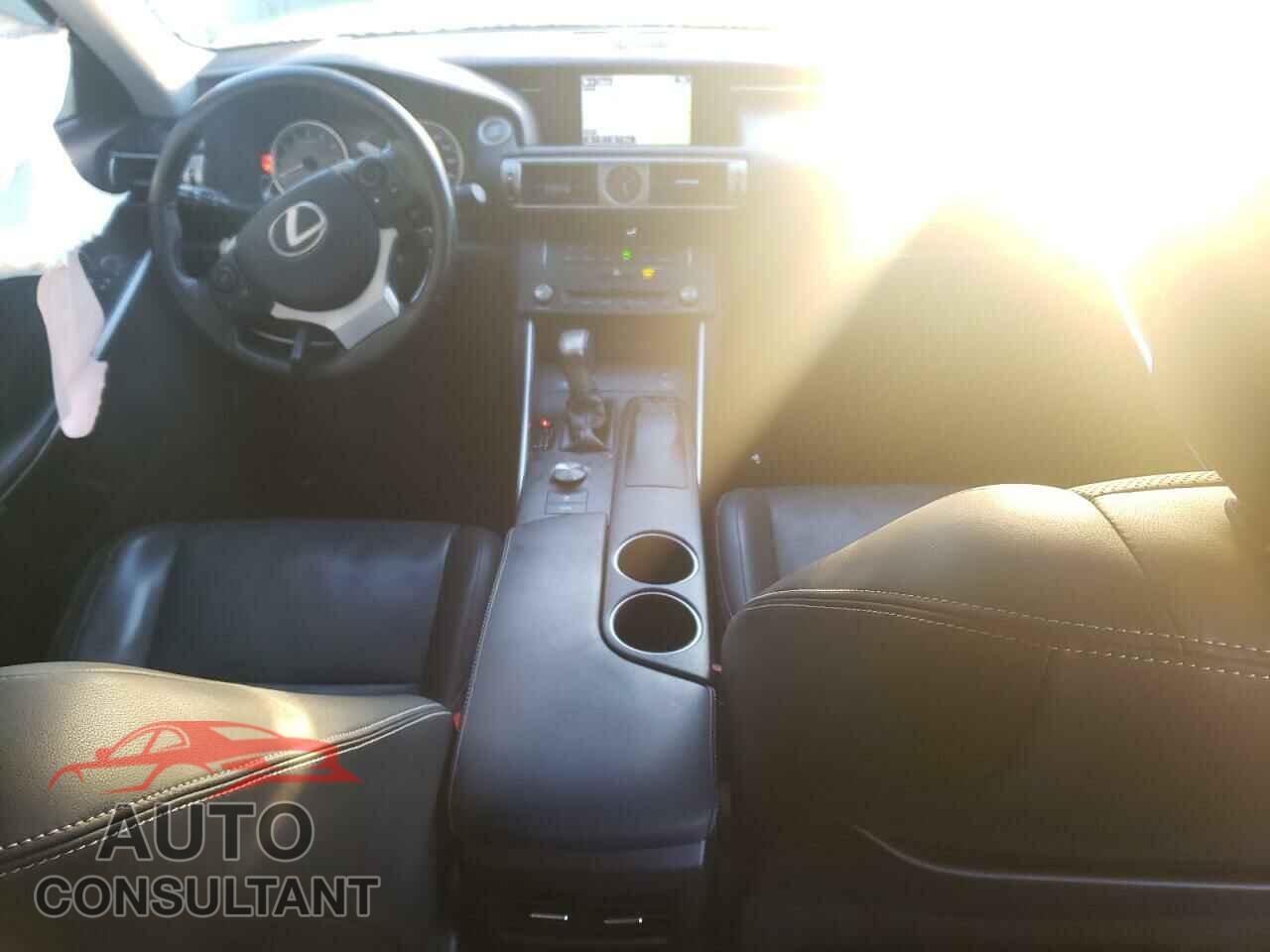 LEXUS IS 2015 - JTHCF1D22F5027109