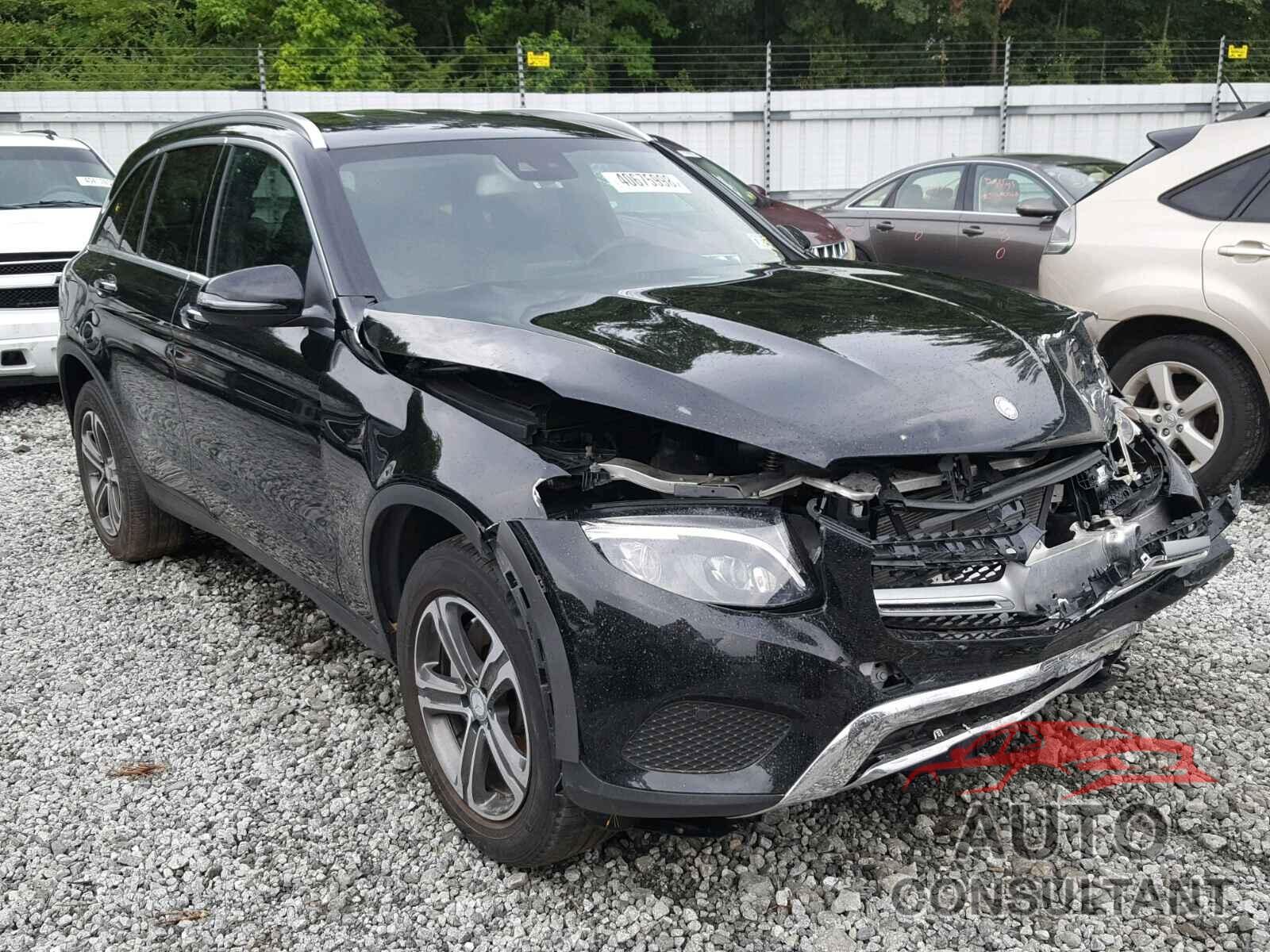 MERCEDES-BENZ GLC 300 4MATIC 2016 - WDC0G4KB7GF105685
