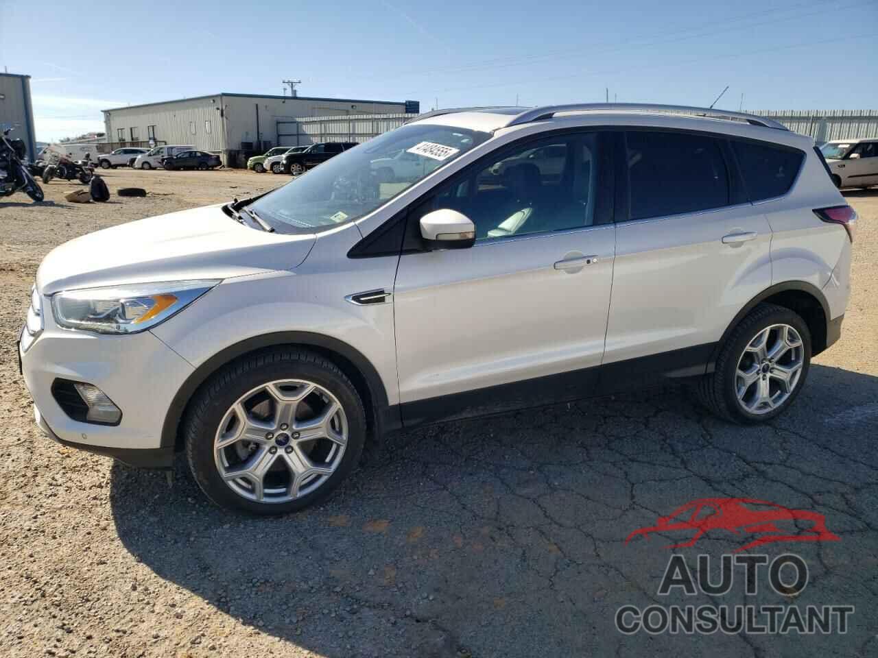 FORD ESCAPE 2017 - 1FMCU9J98HUB75194