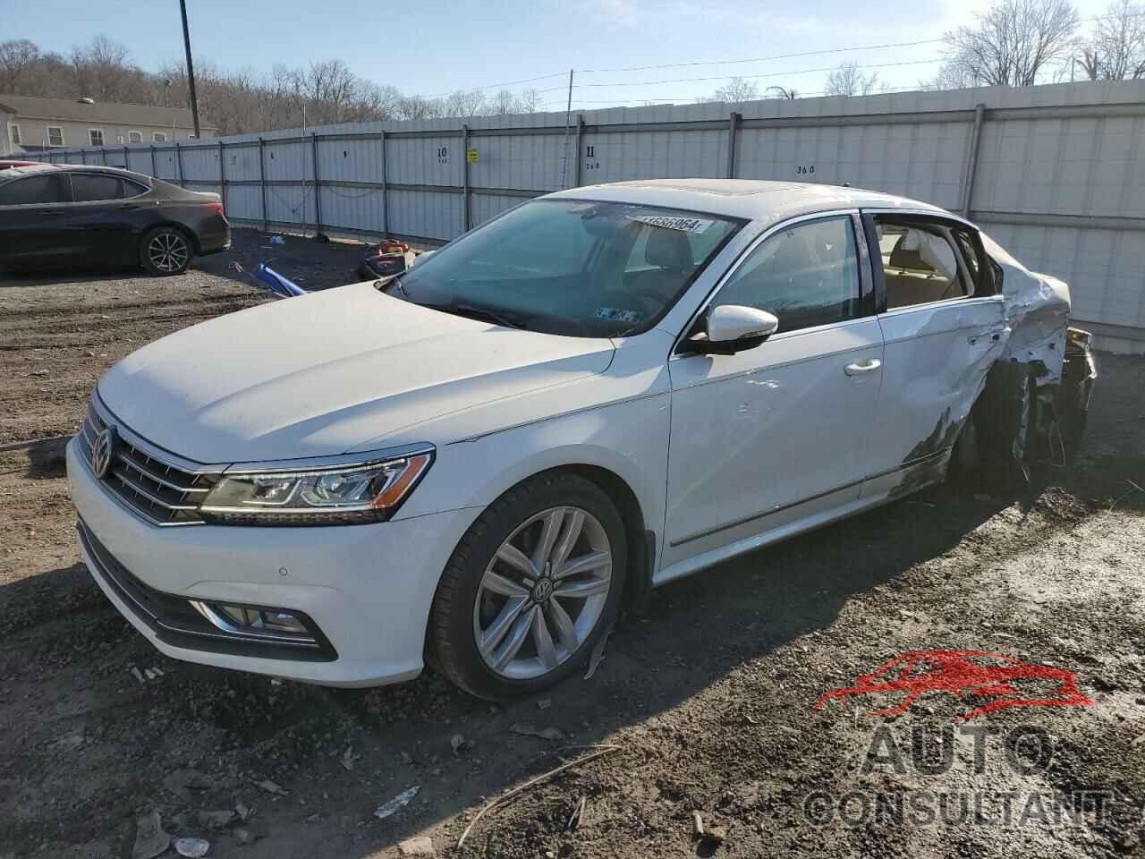 VOLKSWAGEN PASSAT 2017 - 1VWGT7A36HC011776