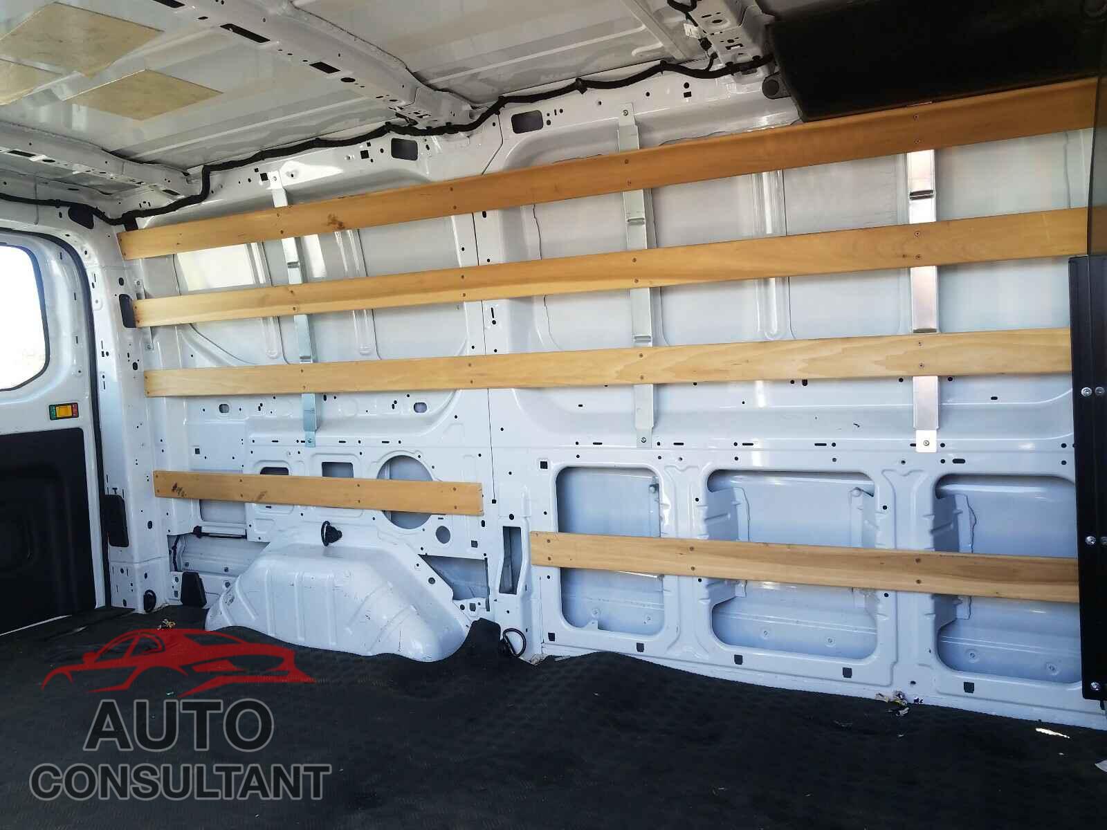 FORD TRANSIT CO 2019 - 1FTYR1YM9KKB34373
