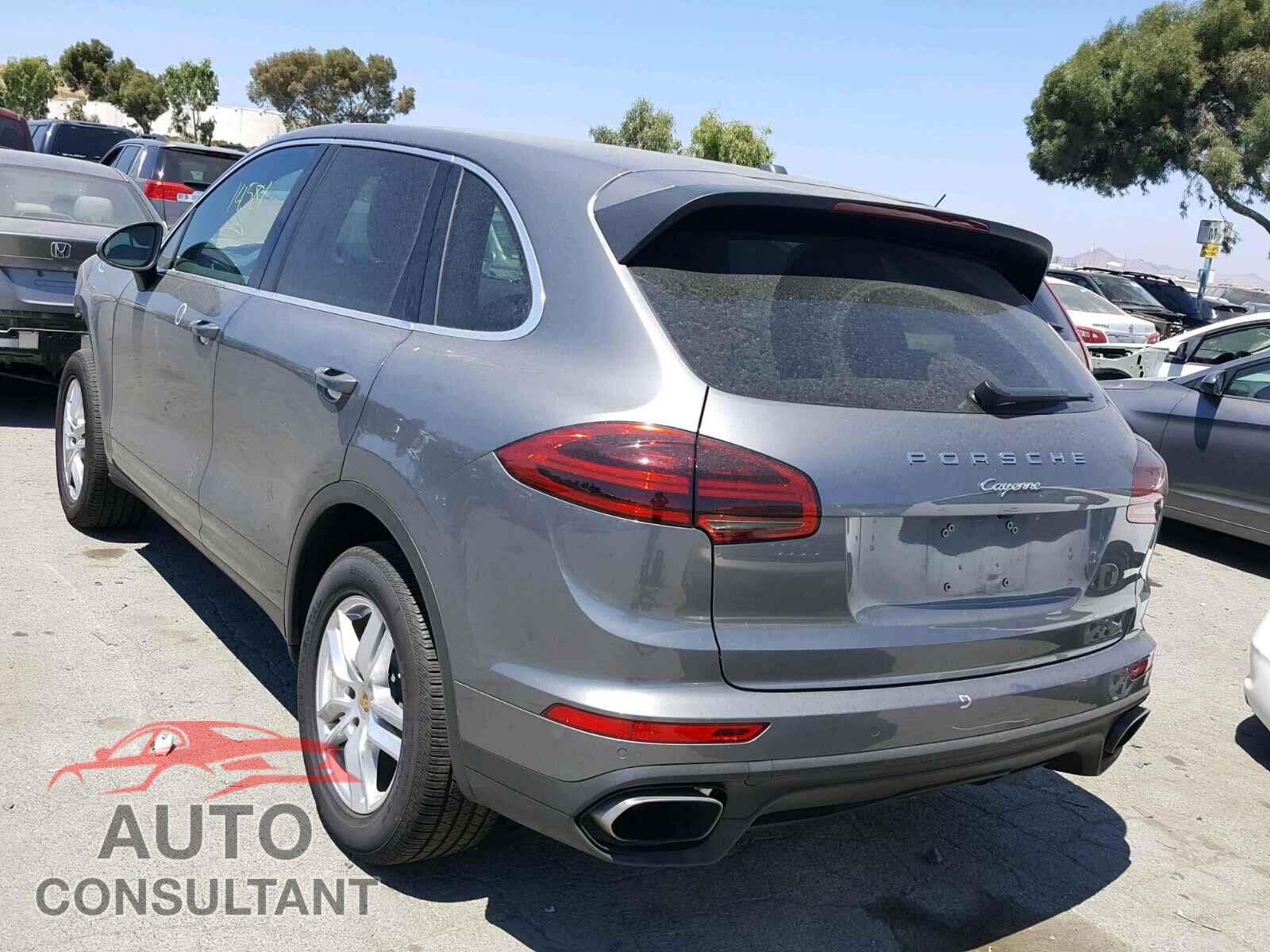 PORSCHE CAYENNE 2017 - WP1AA2A20HKA89130