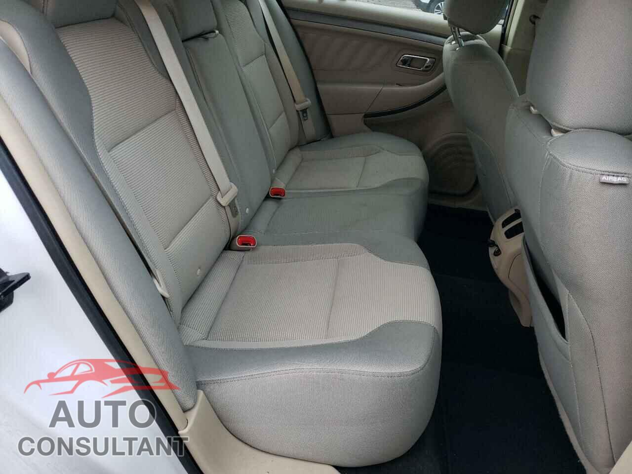 FORD TAURUS 2015 - 1FAHP2E80FG148857