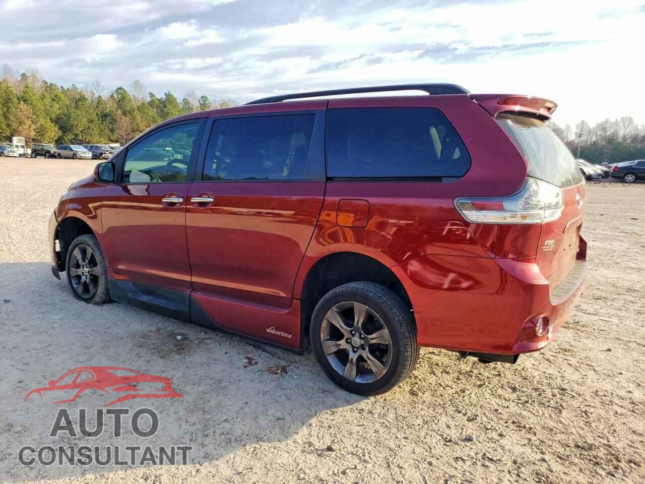 TOYOTA SIENNA 2013 - 5TDXK3DC8DS338800
