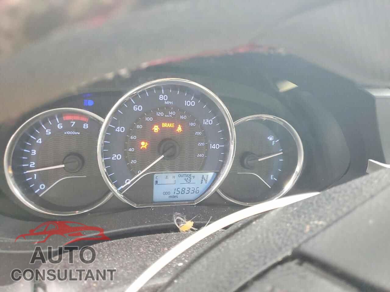 TOYOTA COROLLA 2014 - 2T1BURHE7EC215230