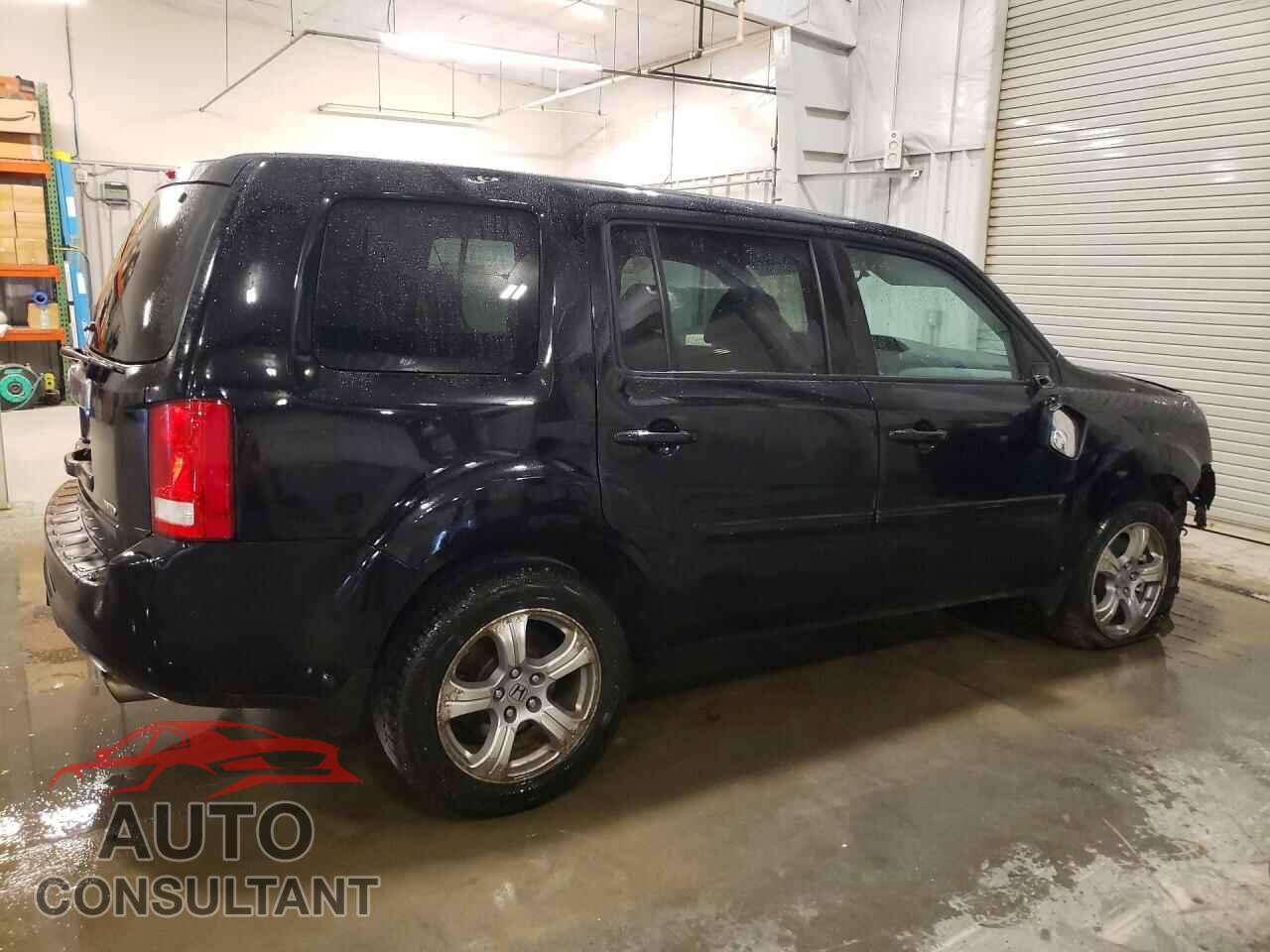 HONDA PILOT 2013 - 5FNYF4H4XDB085128