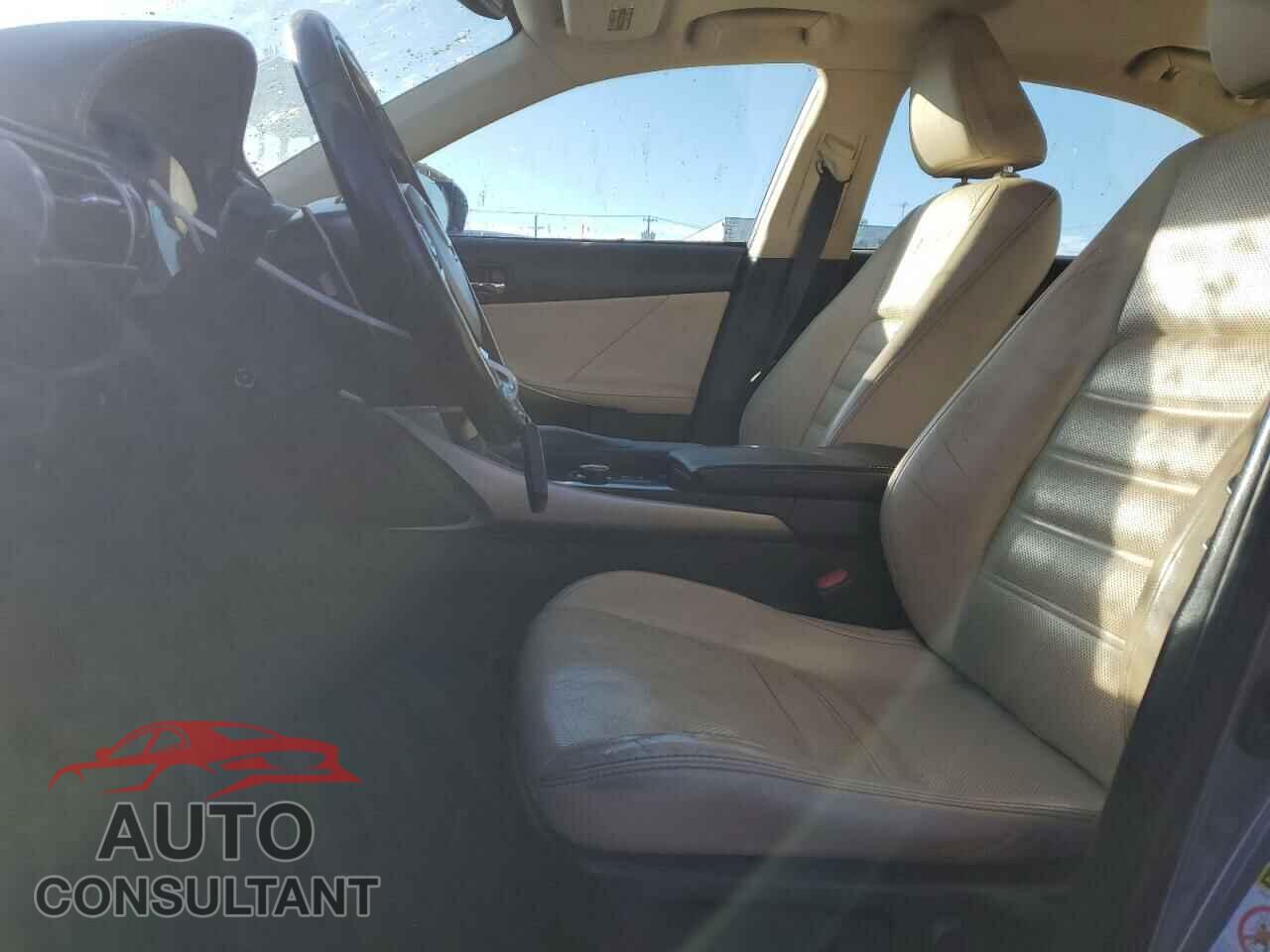 LEXUS IS 2014 - JTHCF1D2XE5003106