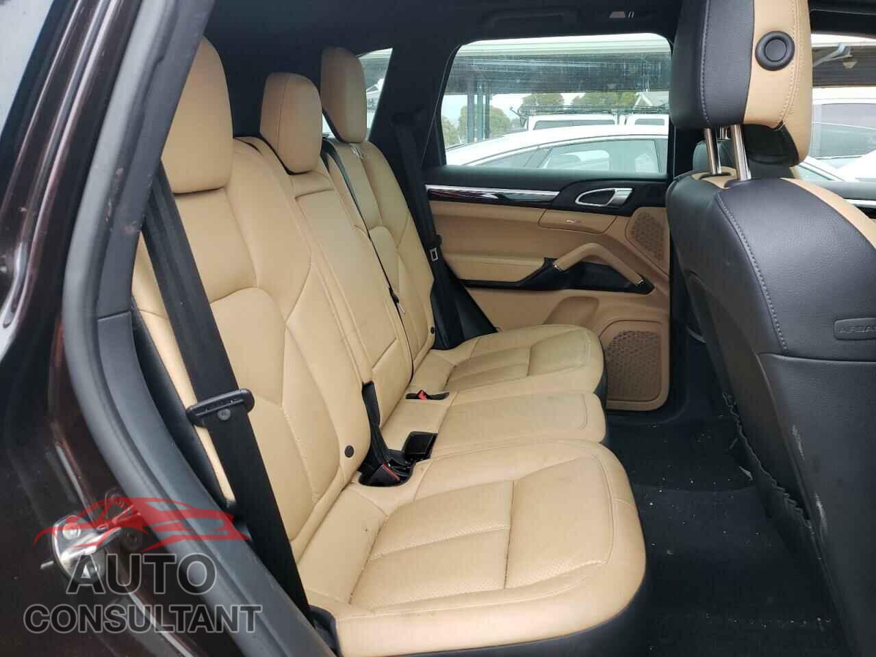 PORSCHE CAYENNE 2017 - WP1AA2A23HKA89526