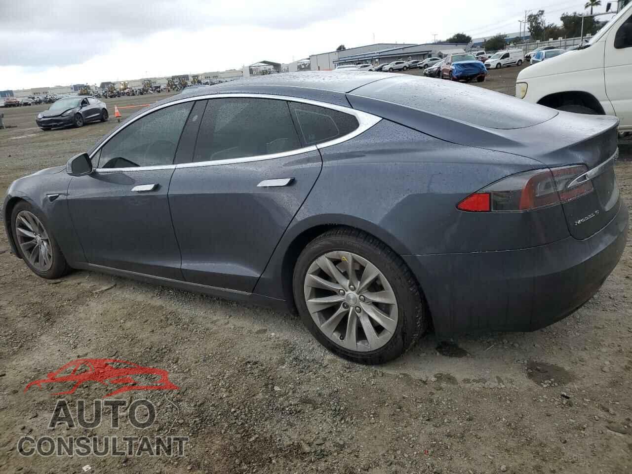 TESLA MODEL S 2017 - 5YJSA1E22HF183131