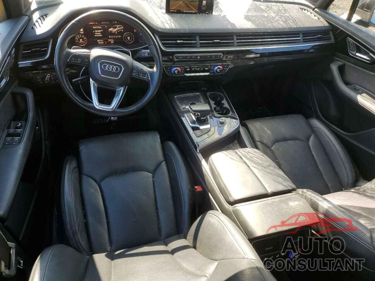 AUDI Q7 2018 - WA1VAAF75JD024828