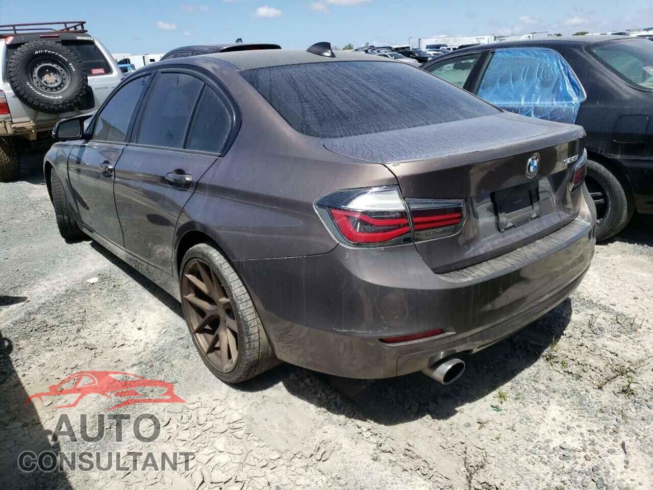 BMW 3 SERIES 2013 - WBA3C1C5XDF441409