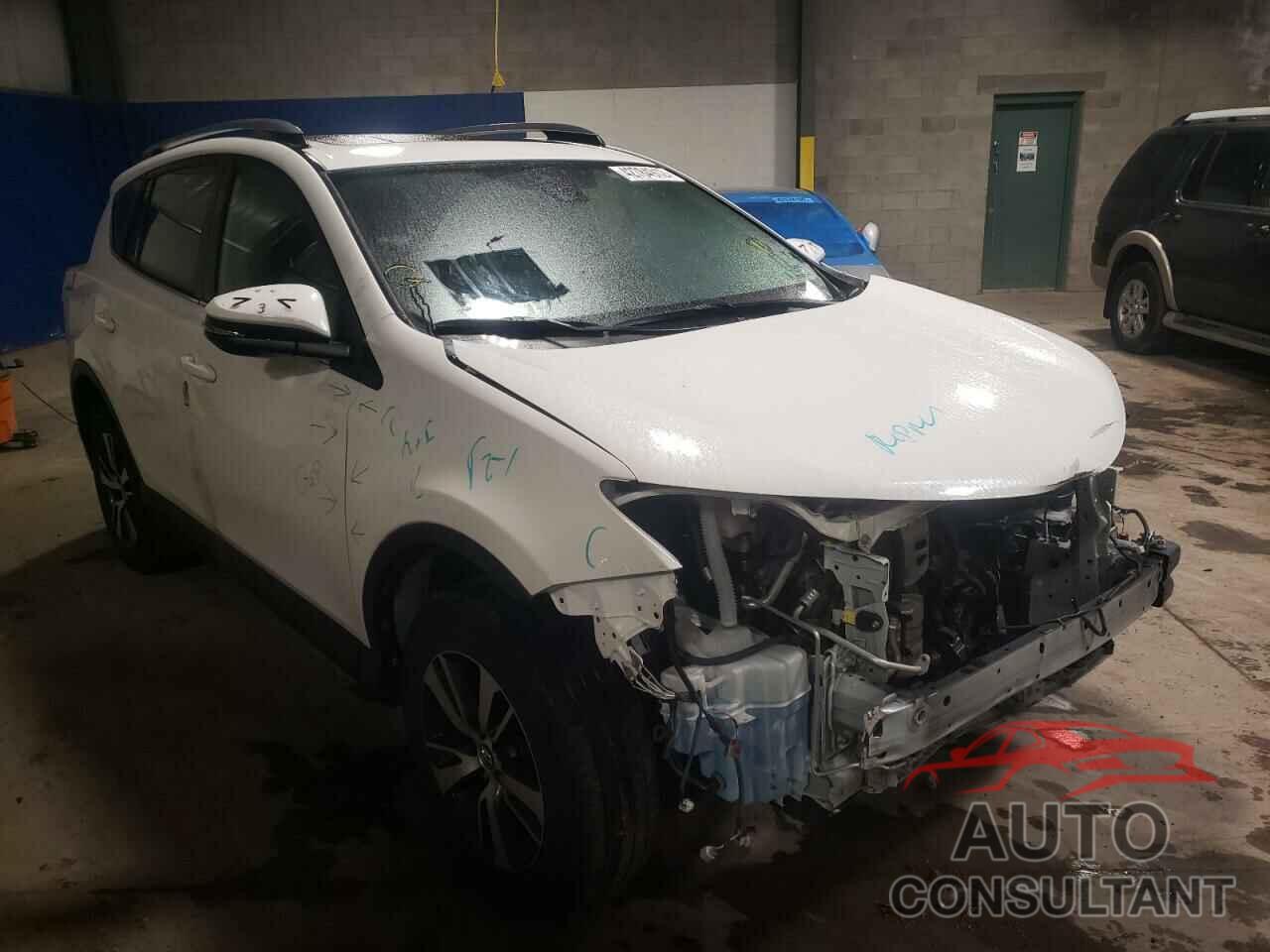 TOYOTA RAV4 2017 - JTMRFREV2HJ702907