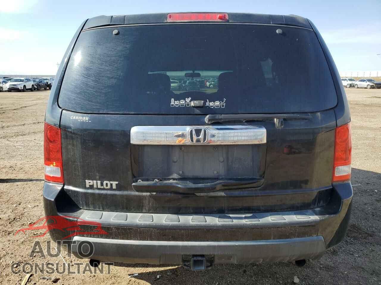 HONDA PILOT 2011 - 5FNYF3H2XBB035321