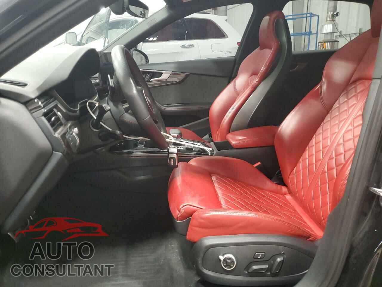 AUDI S4/RS4 2020 - WAUC4AF48LA043157