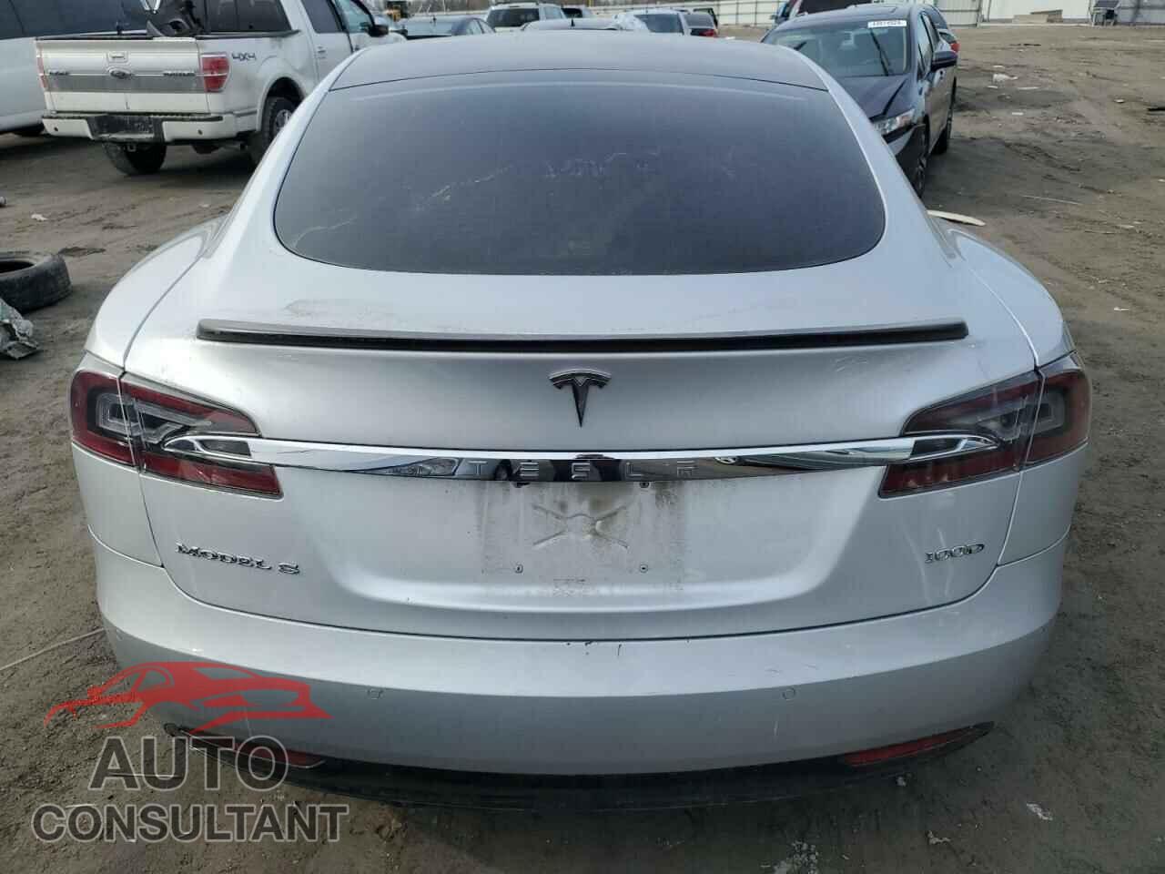 TESLA MODEL S 2017 - 5YJSA1E26HF185111
