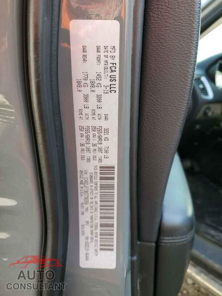 DODGE DURANGO 2019 - 1C4SDJFT3KC738350