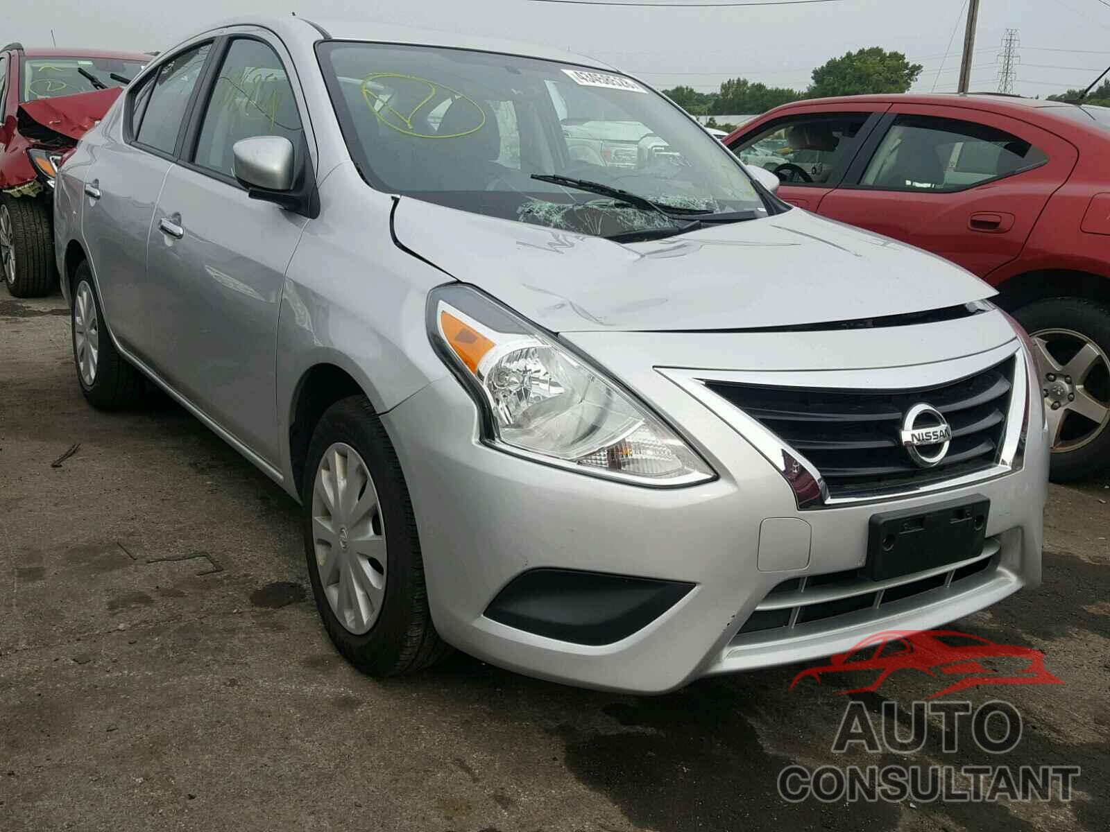 NISSAN VERSA 2018 - 3N1CN7AP3JK438706