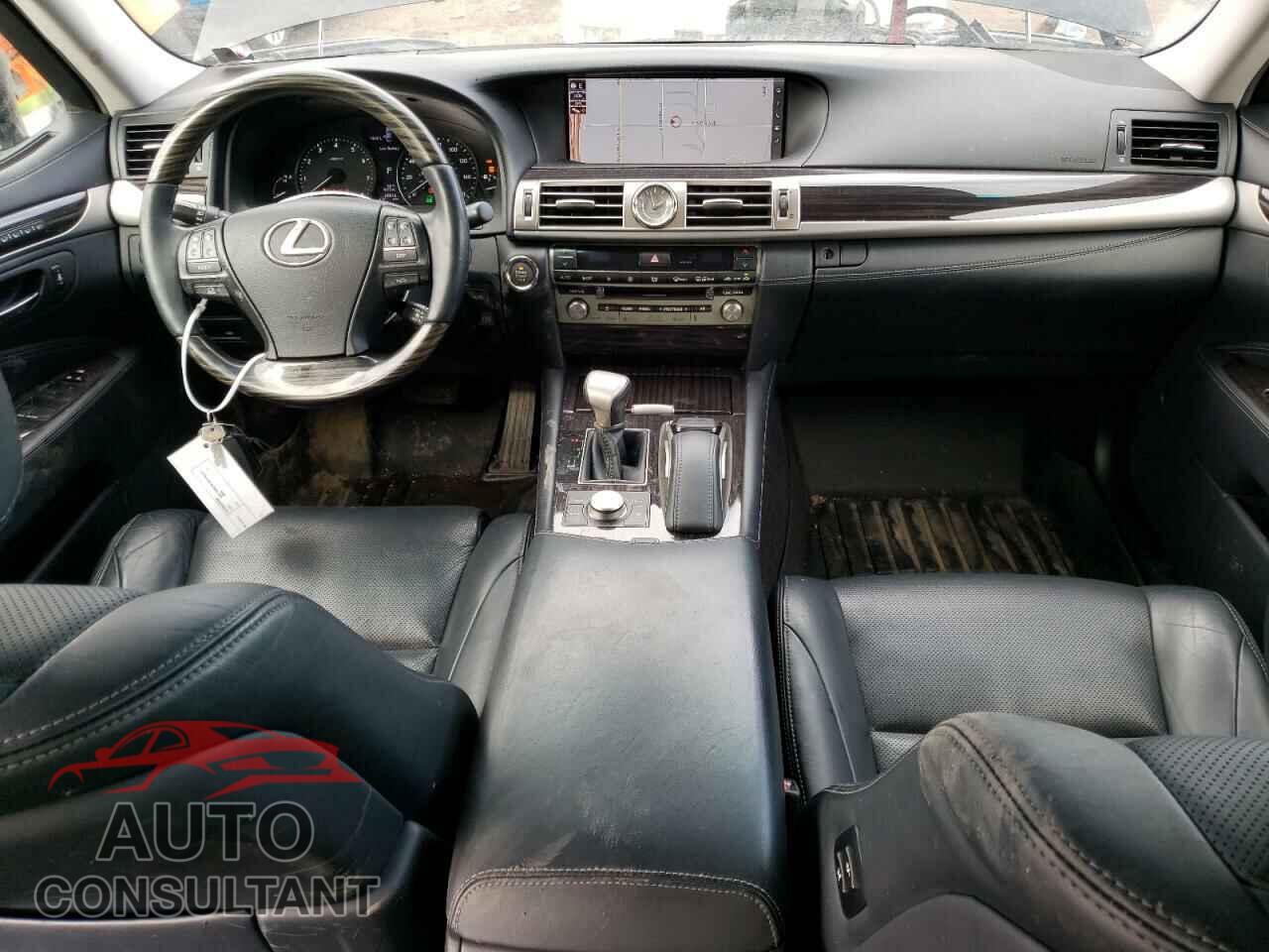 LEXUS LS460 2017 - JTHCL5EF3H5028385