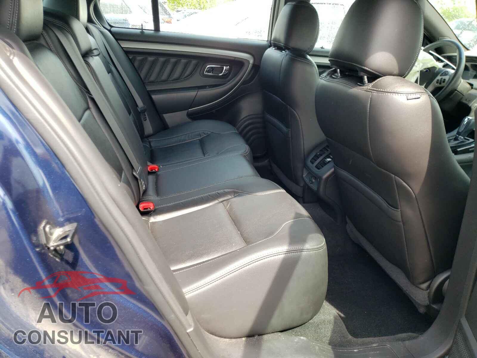 FORD TAURUS 2017 - 1FAHP2E87HG110559