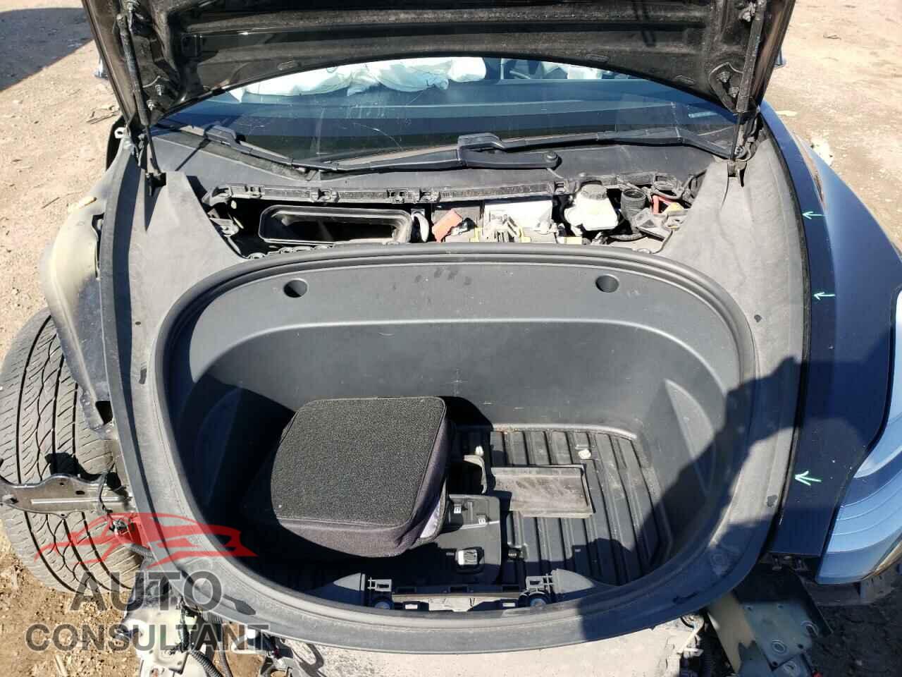 TESLA MODEL 3 2020 - 5YJ3E1EA4LF792147