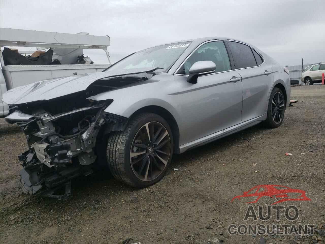 2019 CAMRY TOYOTA
