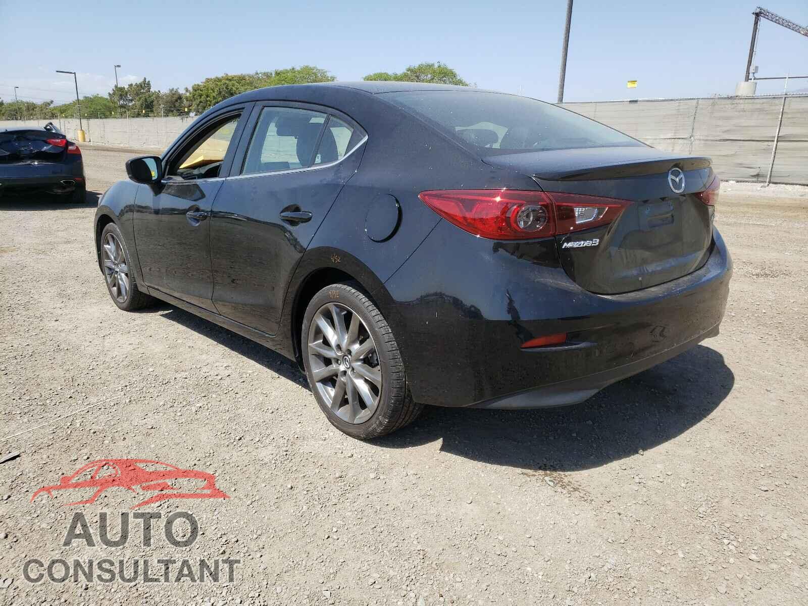 MAZDA 3 2018 - 3MZBN1V36JM254035