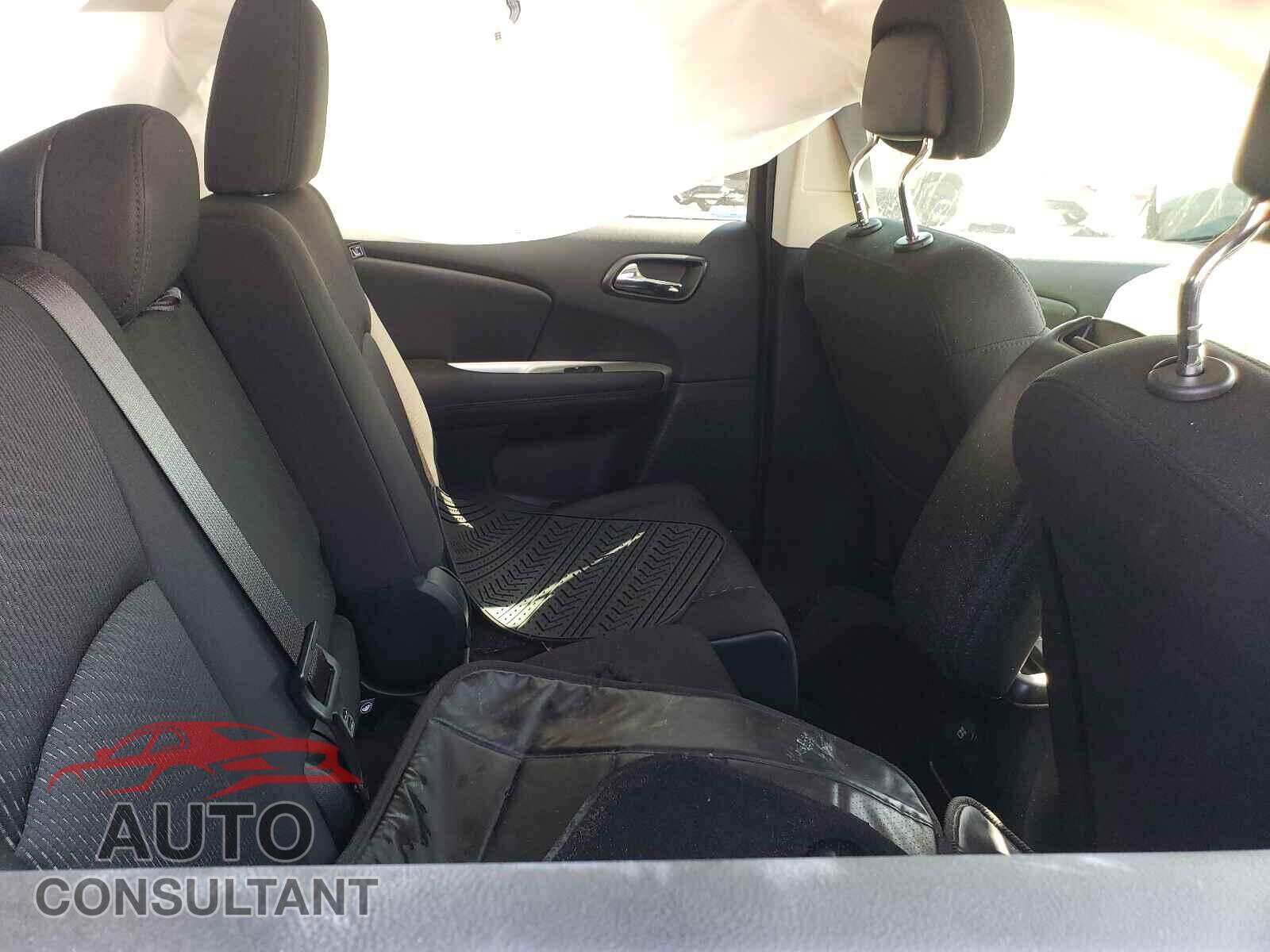 DODGE JOURNEY 2019 - 3C4PDCBB3KT799023