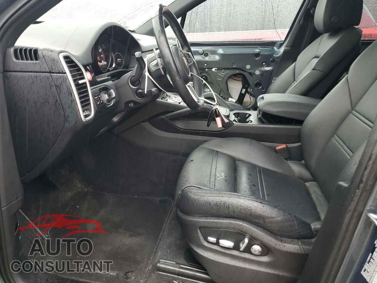 PORSCHE CAYENNE 2019 - WP1AA2AY5KDA18070