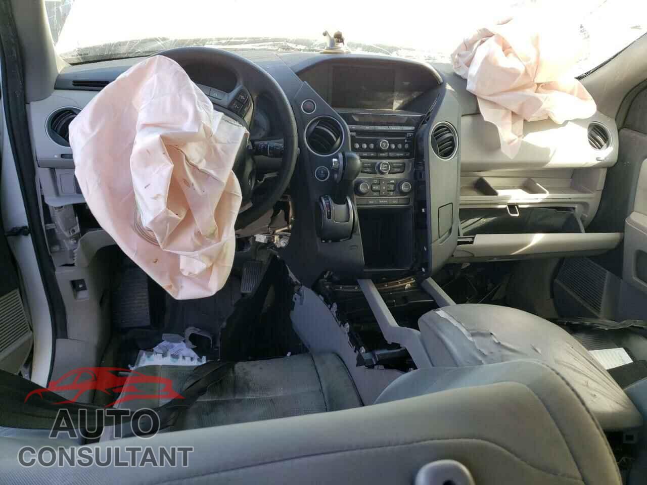 HONDA PILOT 2015 - 5FNYF4H24FB020342