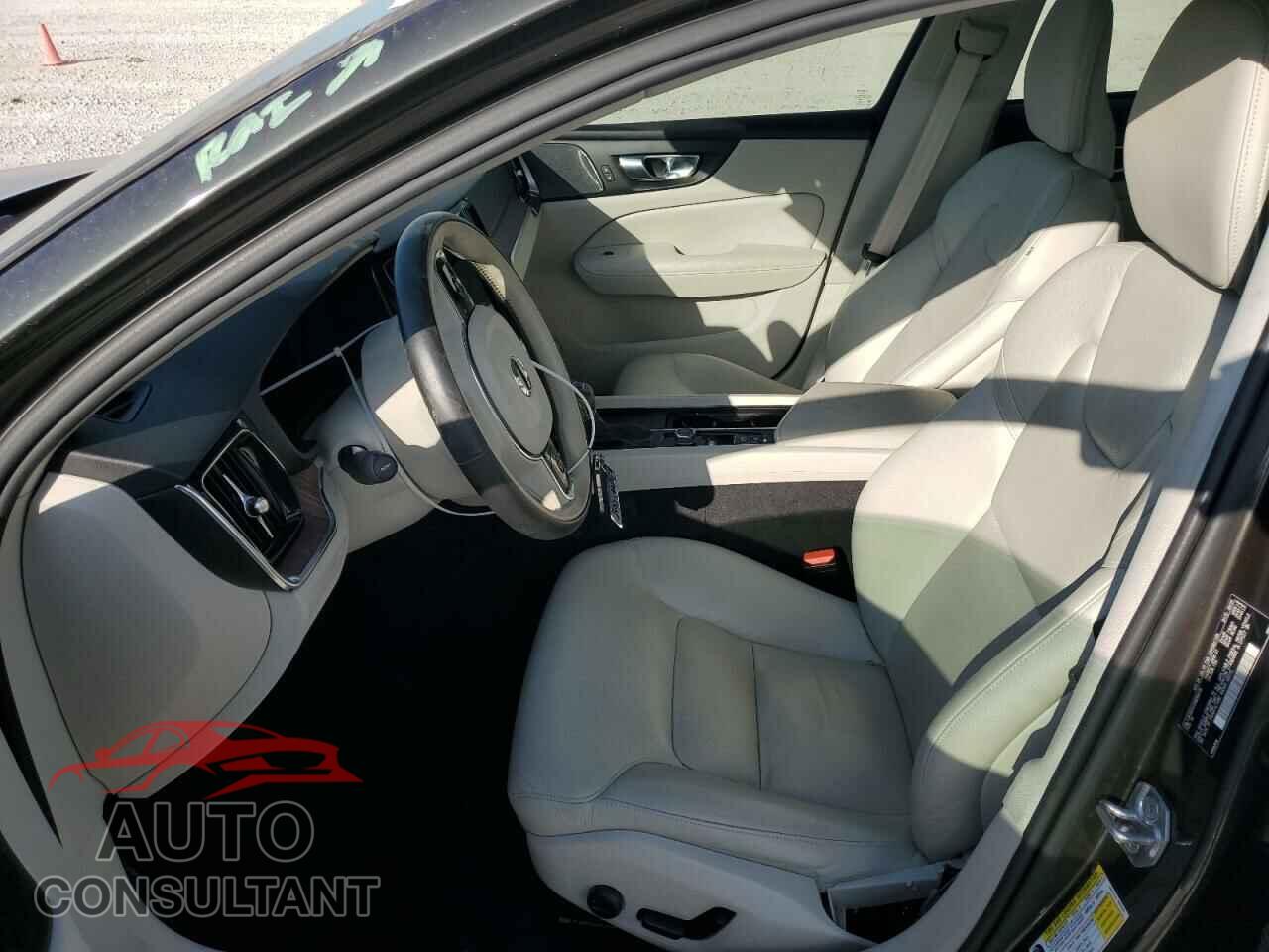 VOLVO S60 2021 - 7JR102FKXMG094315