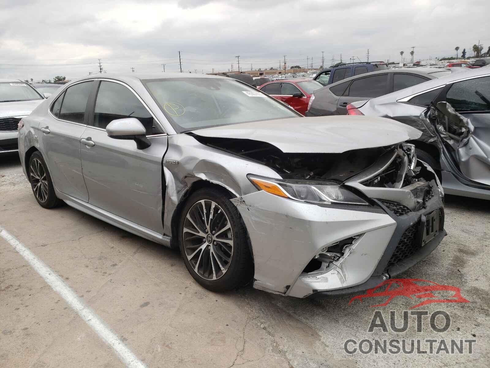 TOYOTA CAMRY 2019 - 4T1B21HK3KU012097