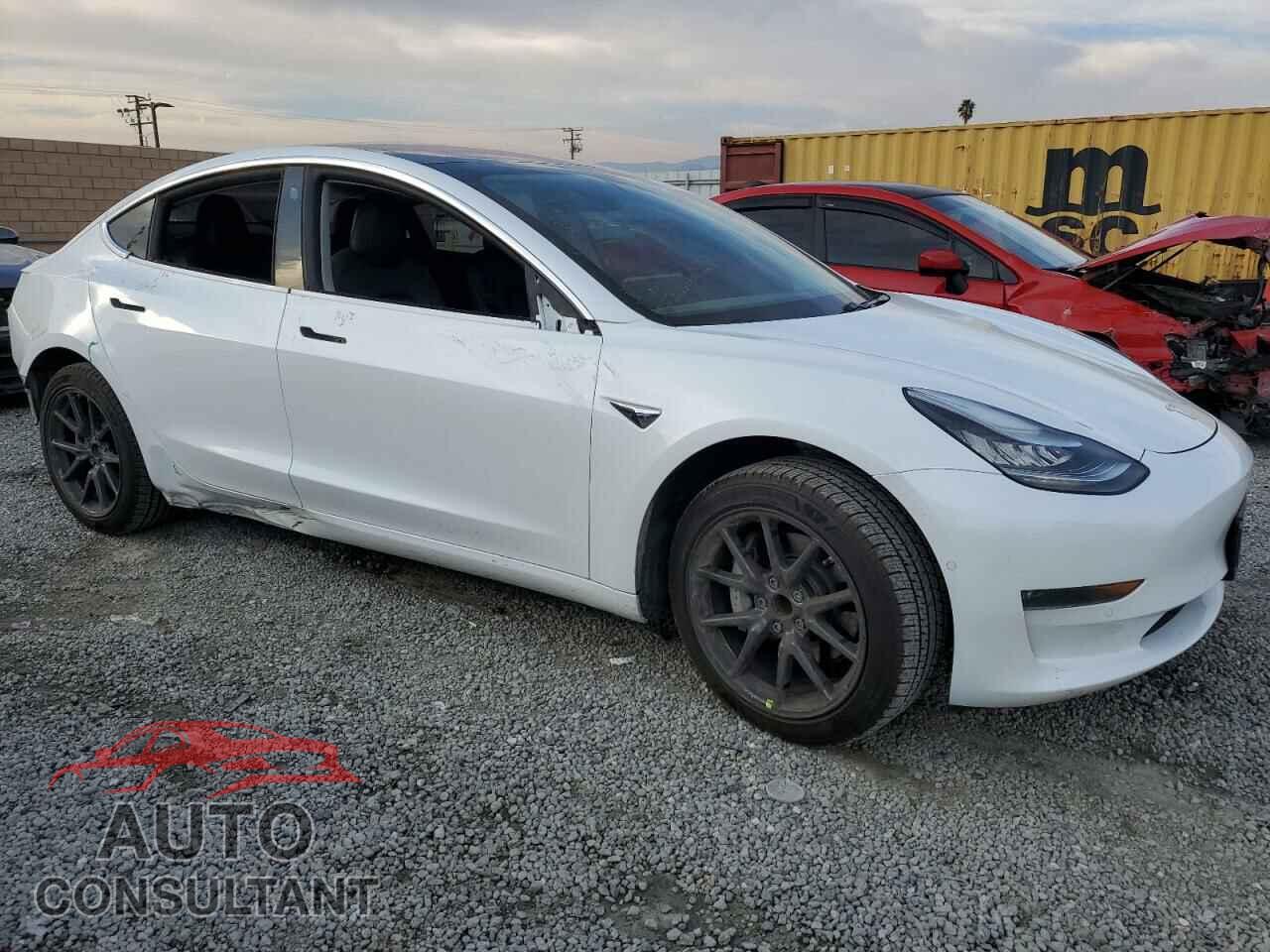 TESLA MODEL 3 2018 - 5YJ3E1EA8JF013247