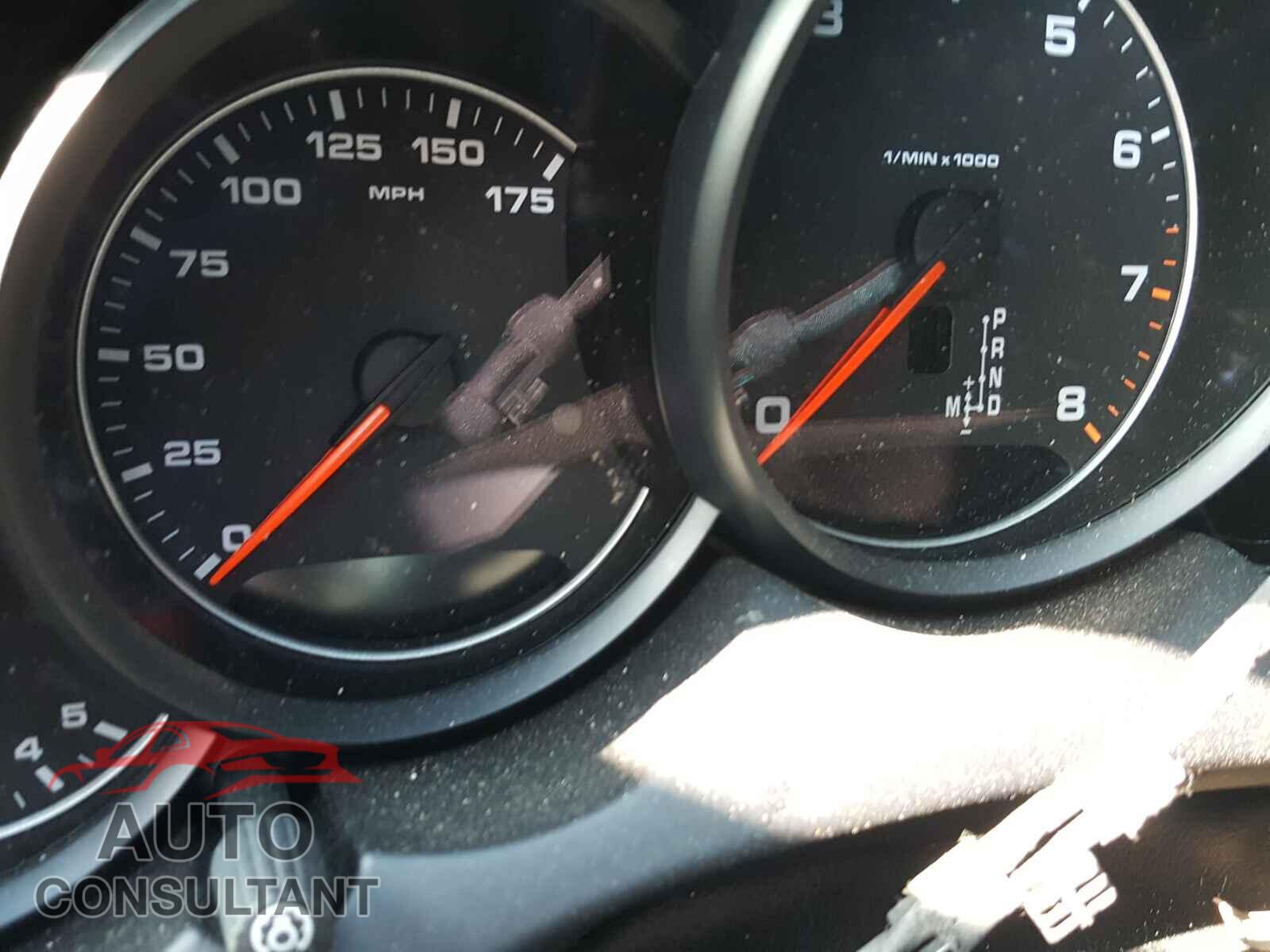 PORSCHE CAYENNE 2018 - WP1AA2A28JKA00393