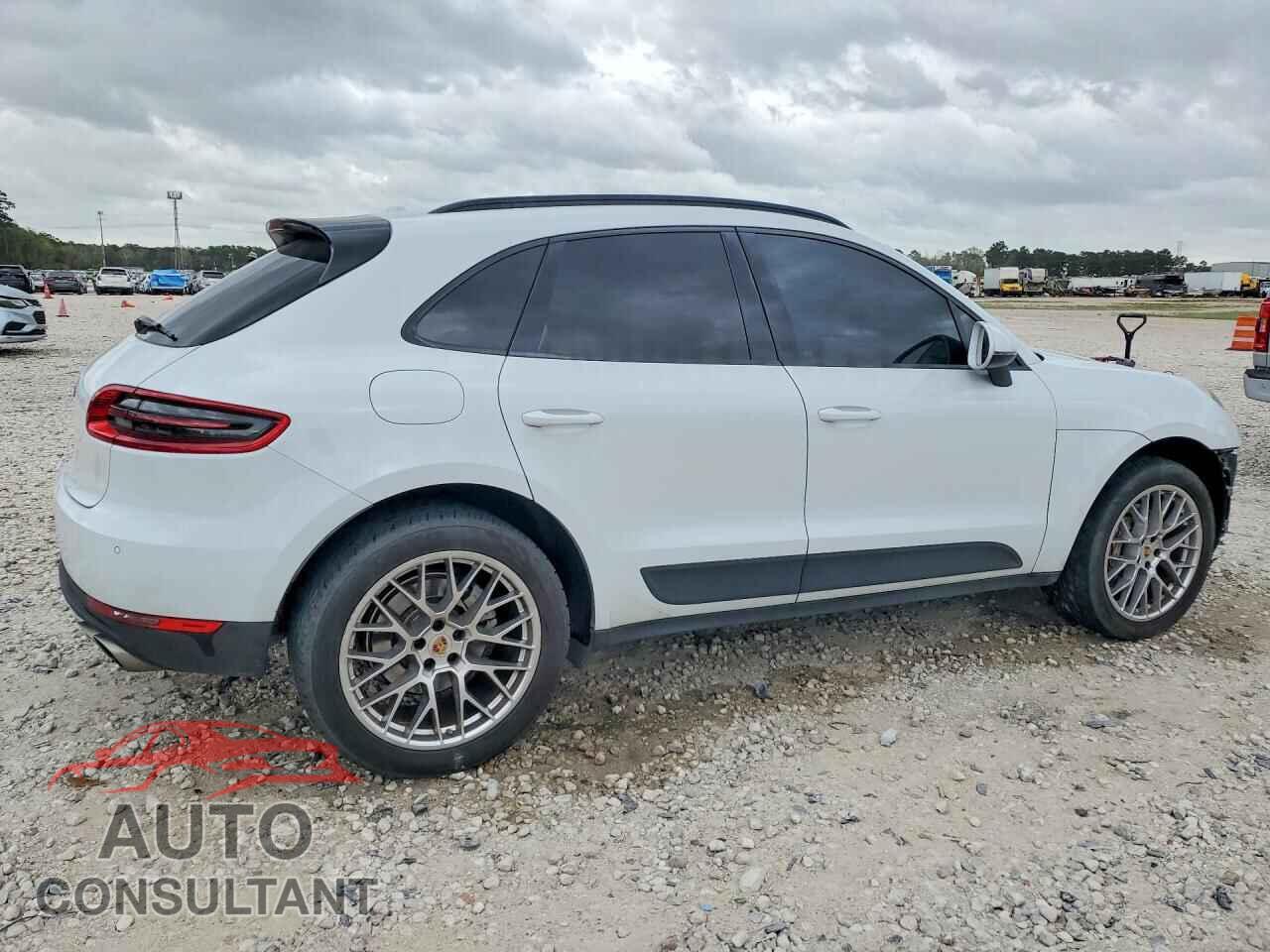 PORSCHE MACAN 2016 - WP1AB2A50GLB47561