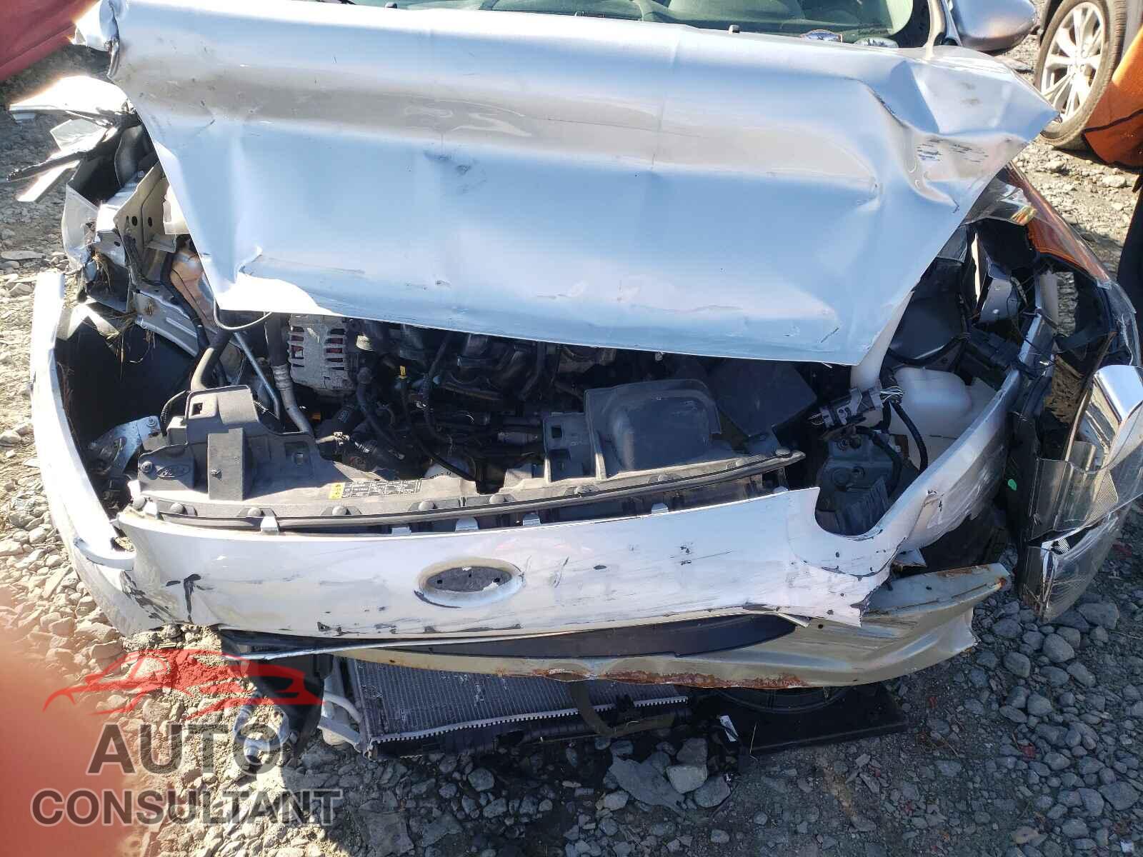 FORD FIESTA 2017 - 3FADP4EJ5HM149556