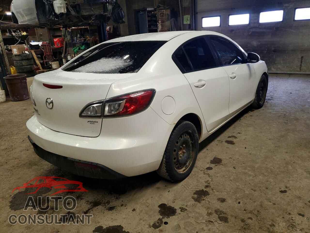 MAZDA 3 2011 - JM1BL1VF1B1367585
